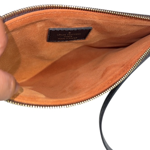 Louis Vuitton Low Key Cabas MM Tote – Black Calfskin w Gold Padlock & Monogram - Picture 8 of 12